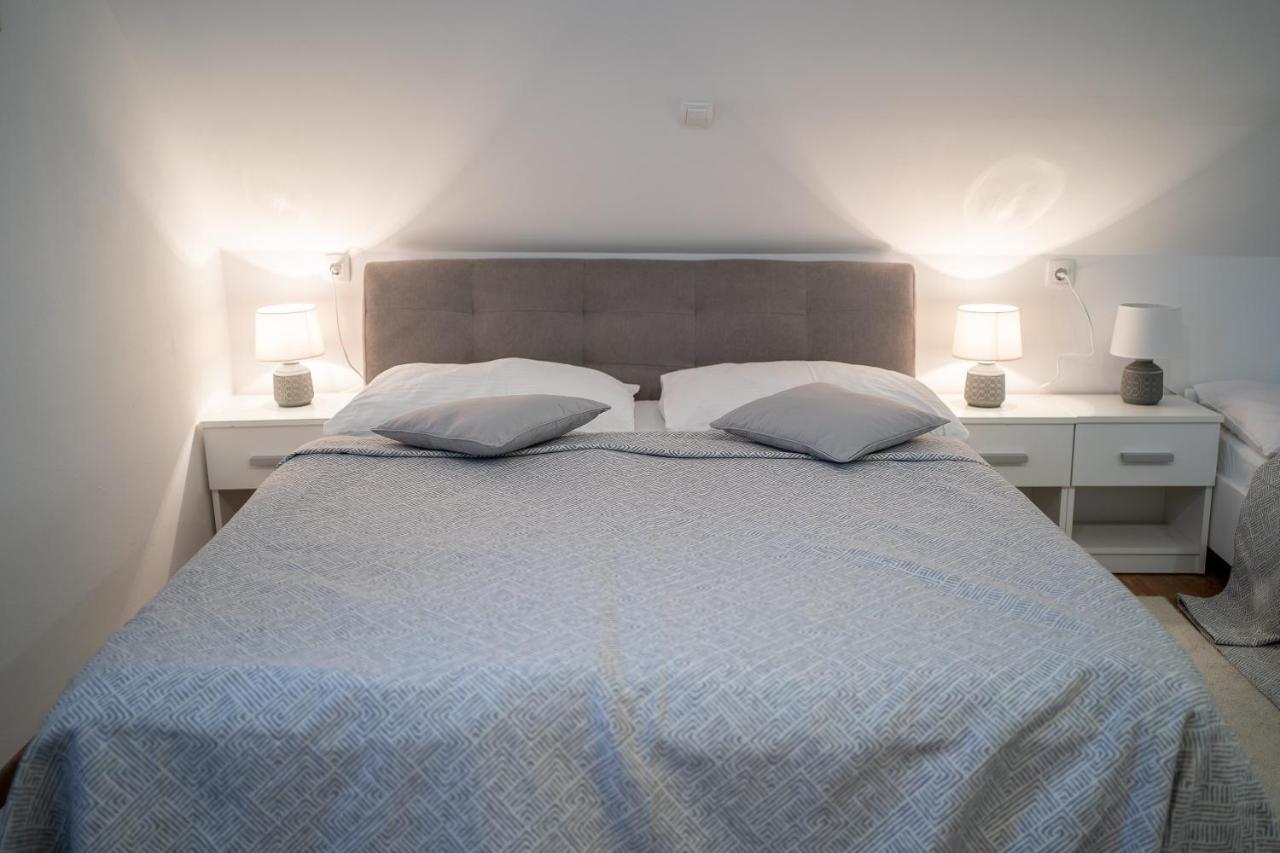 Rooms & Apartment Milan Saborsko Eksteriør billede