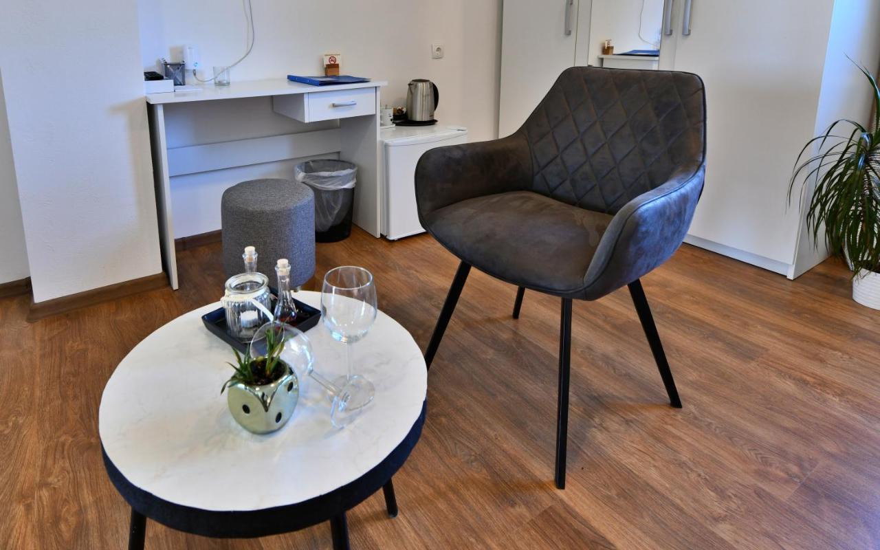 Rooms & Apartment Milan Saborsko Eksteriør billede