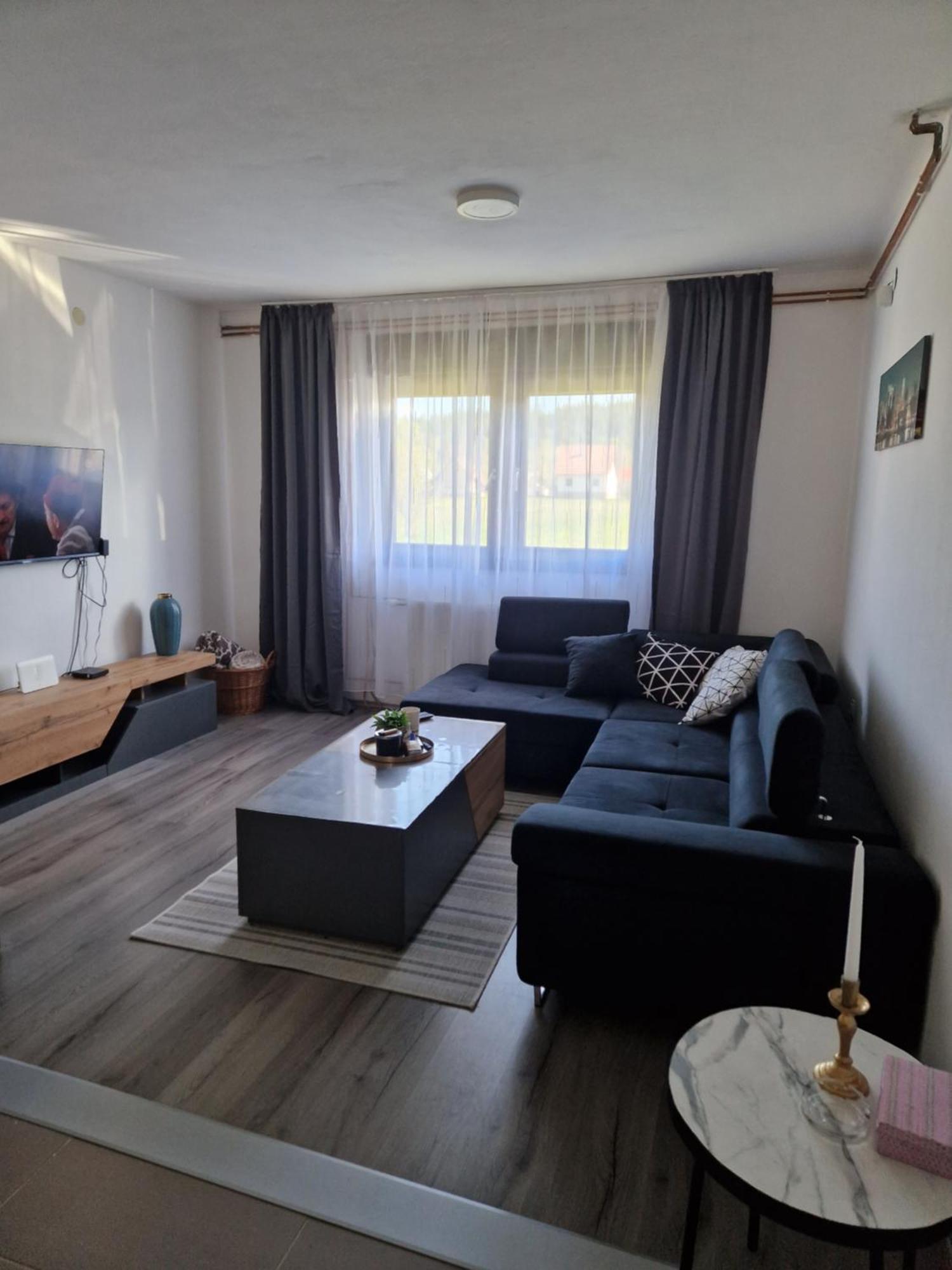 Rooms & Apartment Milan Saborsko Eksteriør billede