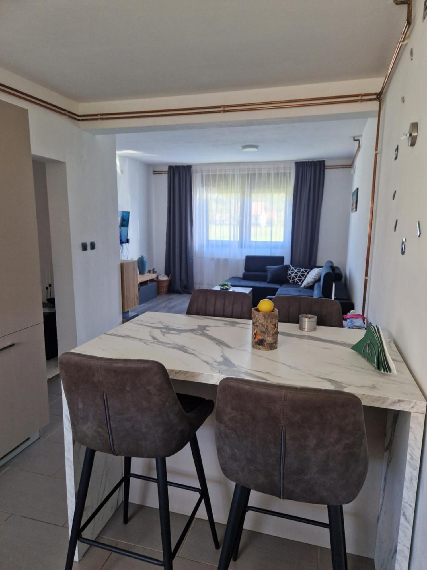 Rooms & Apartment Milan Saborsko Eksteriør billede