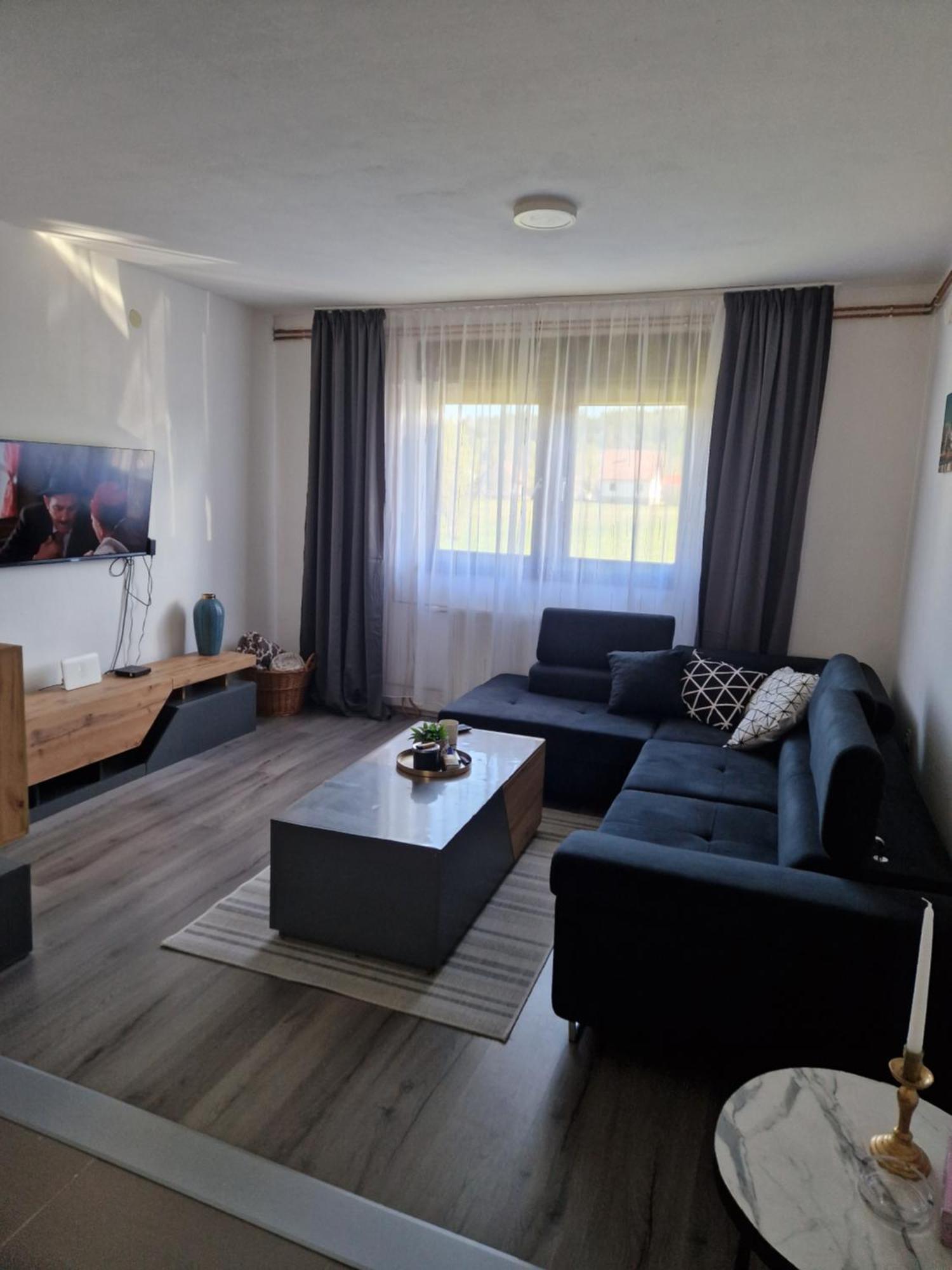 Rooms & Apartment Milan Saborsko Eksteriør billede