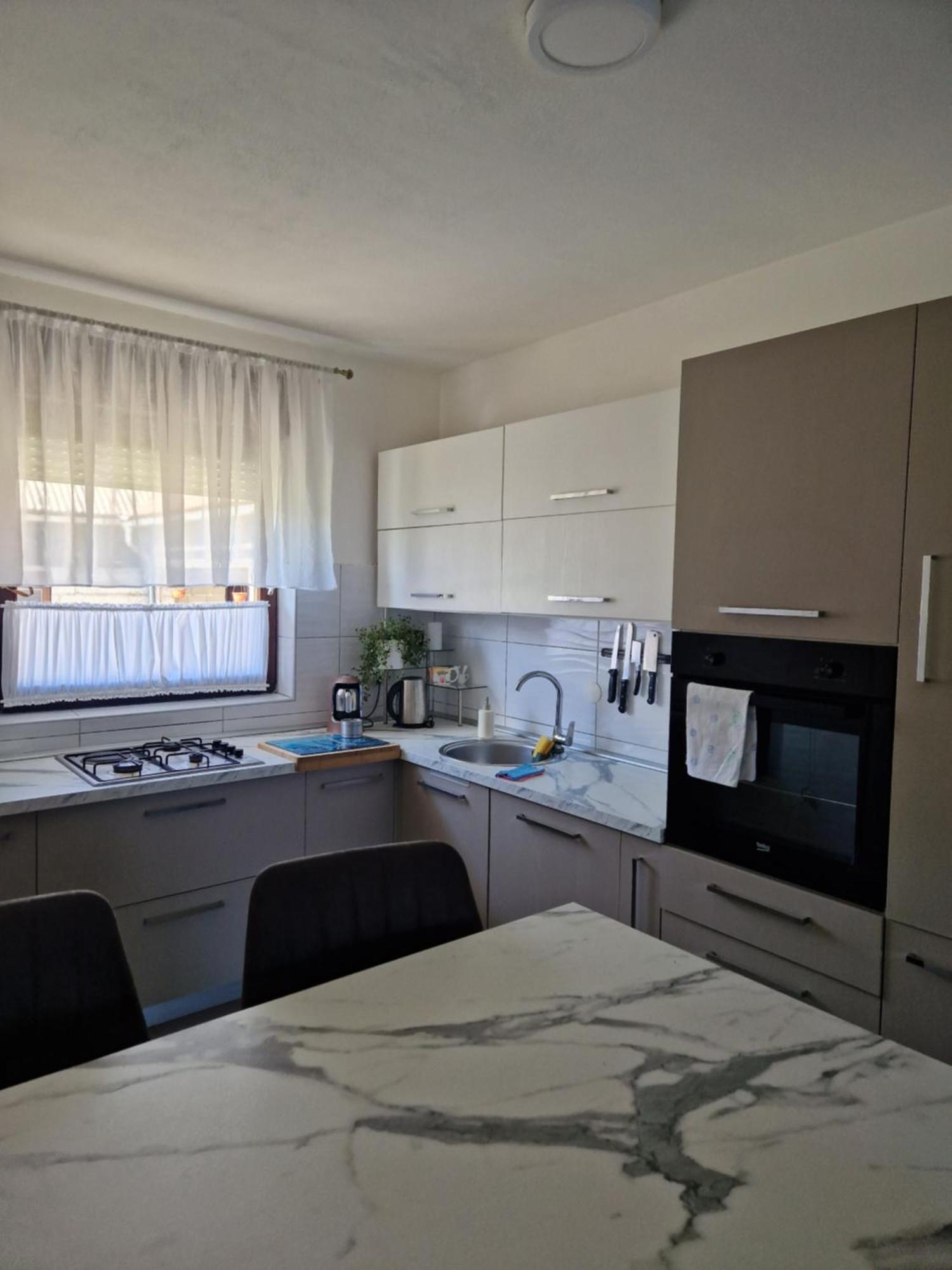 Rooms & Apartment Milan Saborsko Eksteriør billede